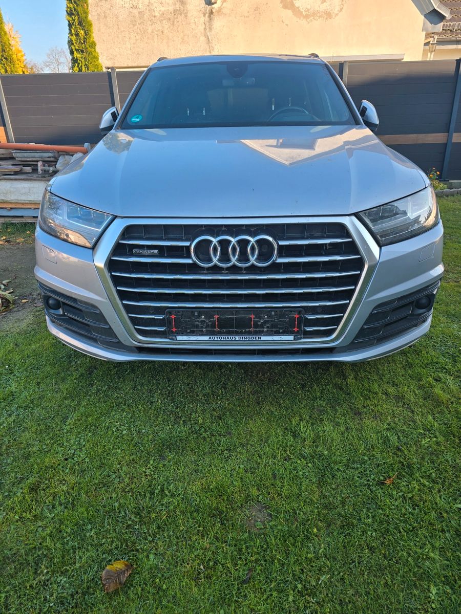 AUDI Q7 3.0 TDI quattro tiptronic - S-Line