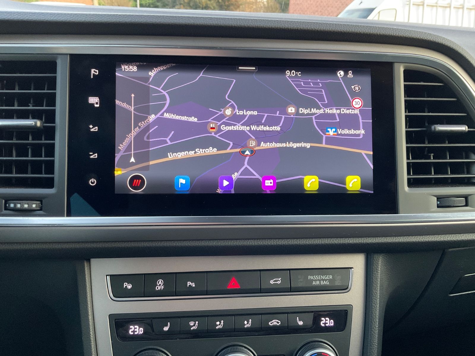 Fahrzeugabbildung SEAT Ateca 1.5 TSI Xperience DSG,Kamera,Navi,LED