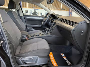 MYAUTOCENTER – Gebraucht- und Jahreswagen mit Werkstattservice in Pfaffenhofen Volkswagen Passat Variant Trendline BMTStart-Stopp*2.Hand*