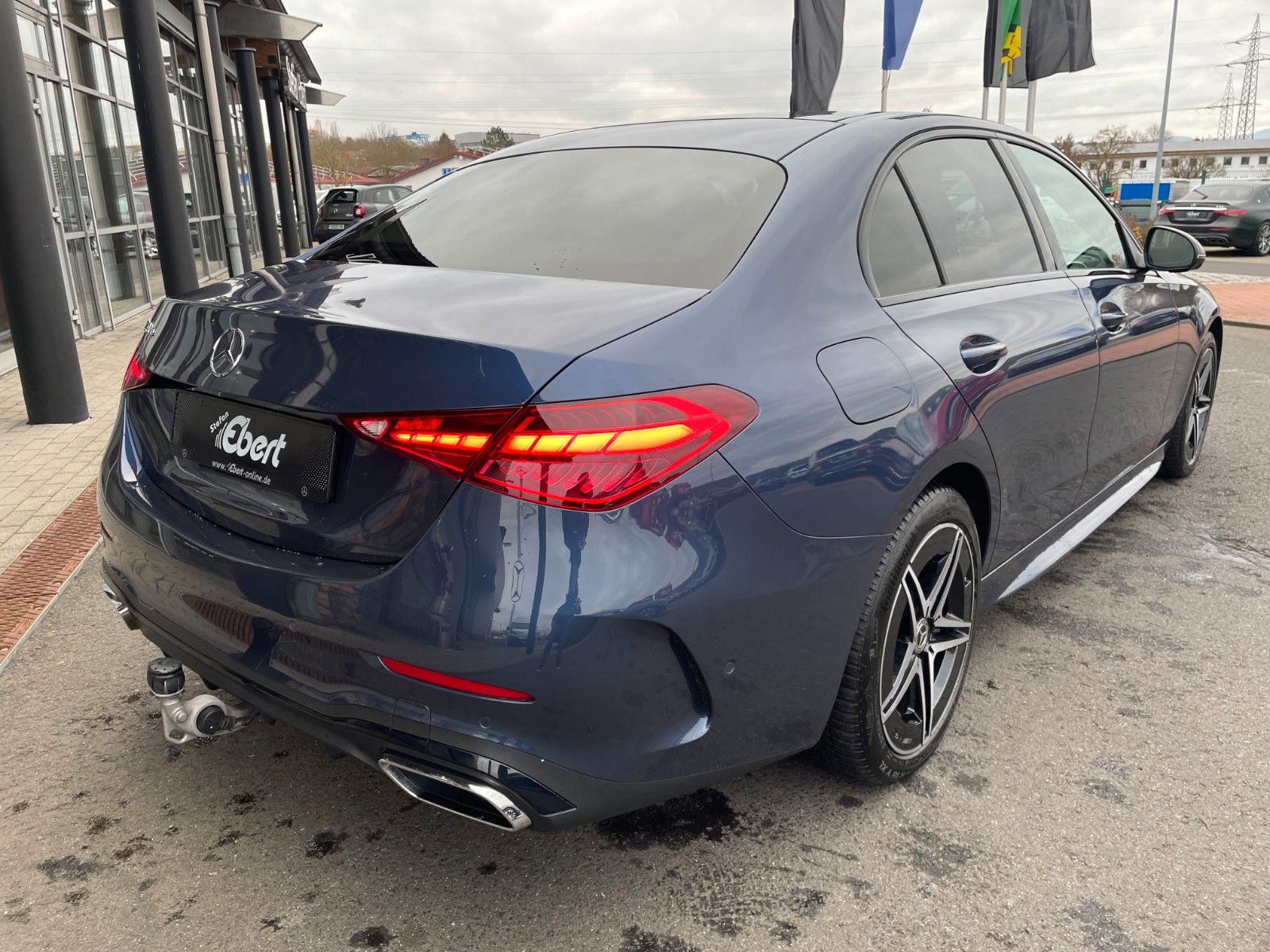 Fahrzeugabbildung Mercedes-Benz C 300de AMG+Distr+Digital+Pano+AHK+360+Night