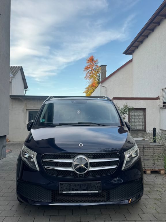 Image of Mercedes-Benz V 220