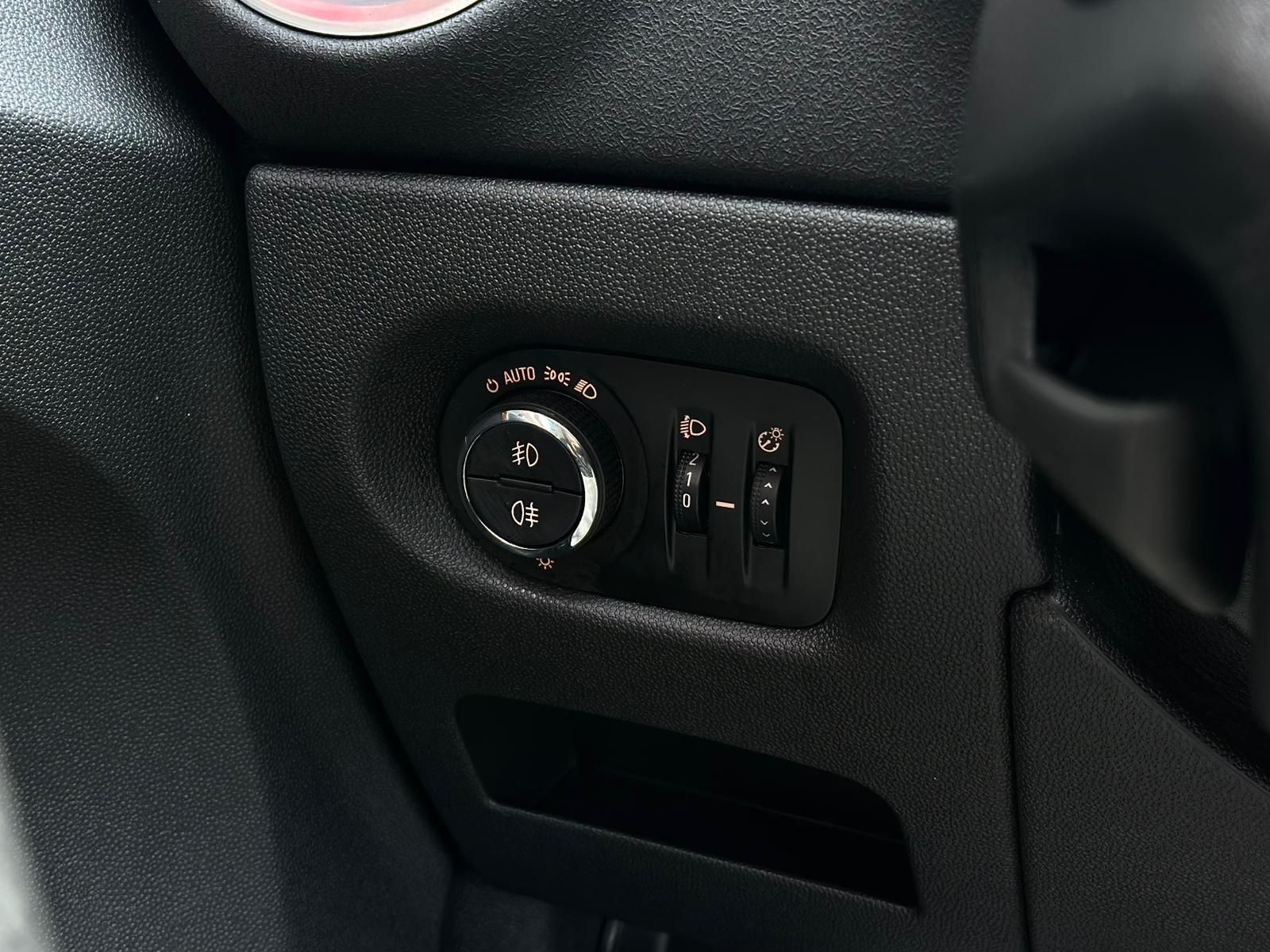 OPEL Corsa 1.4 INNOVATION* SHZ#LH#TEMPO#KLIMA#PDC#BT - Image 18