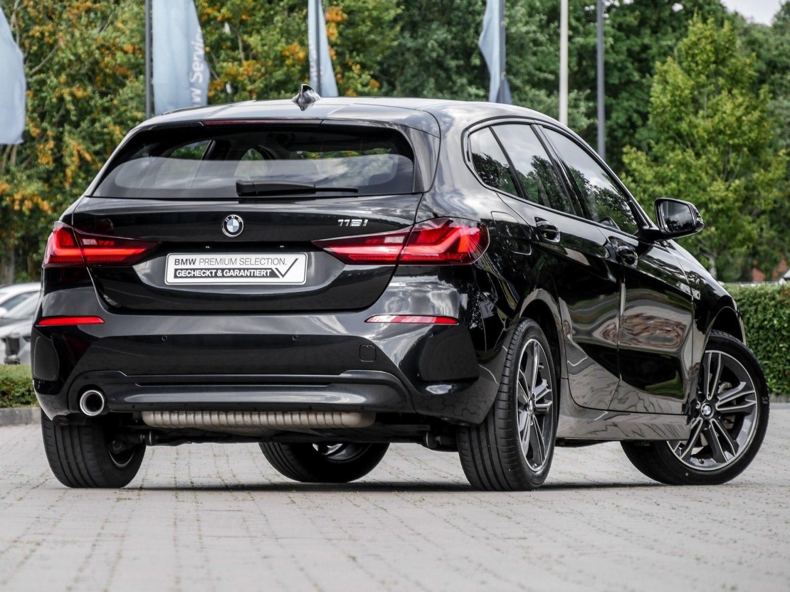 BMW 118i PANO NAVI LED PDC V+H DAB Tempomat Klima
