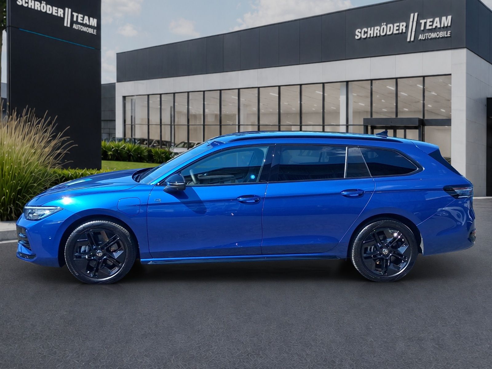 Volkswagen Passat Variant 1.5 l TSI eHybrid DSG R-Line ACC imagem 2