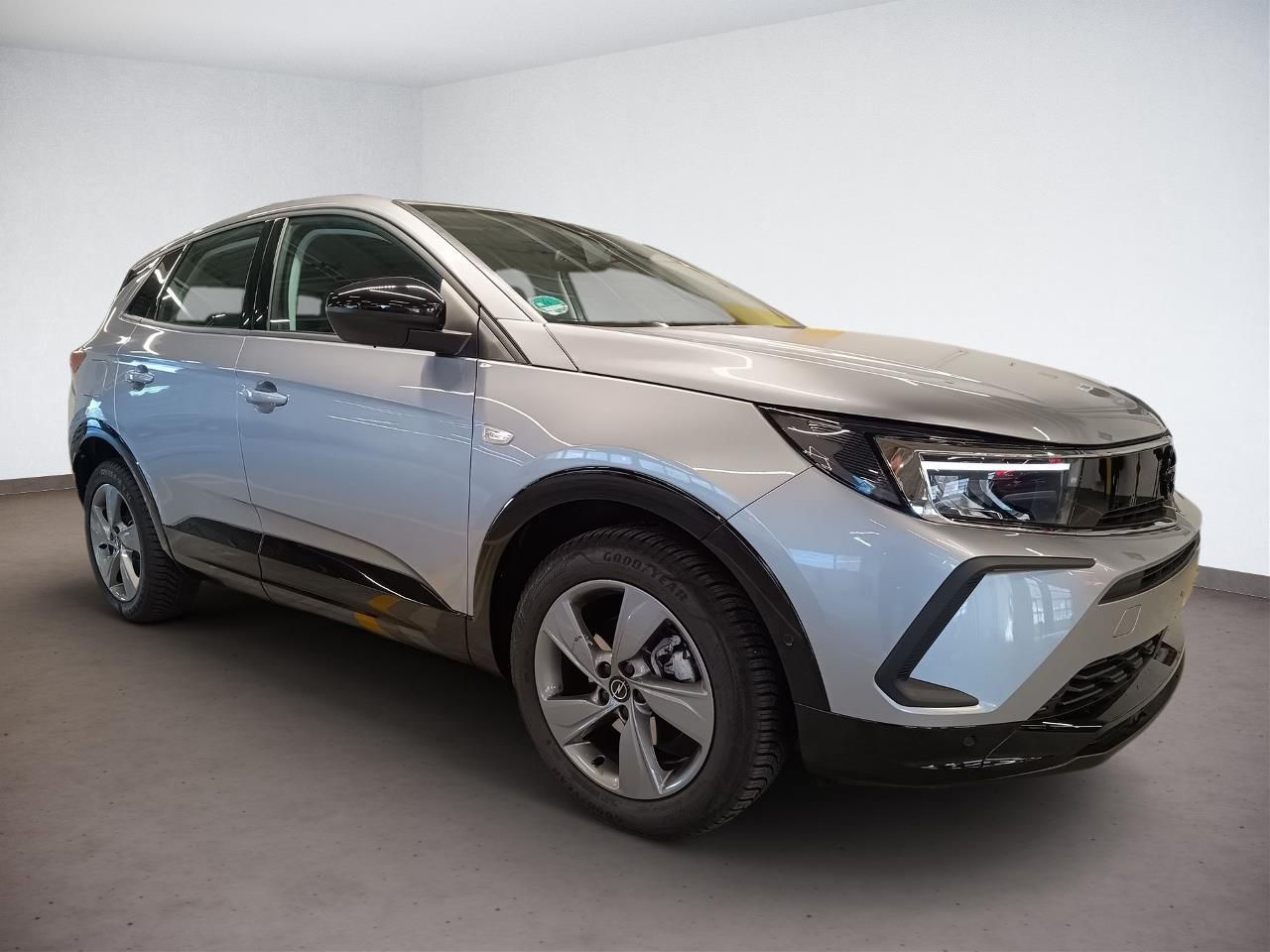 Fahrzeugabbildung Opel Grandland 1.2 Turbo GS AT