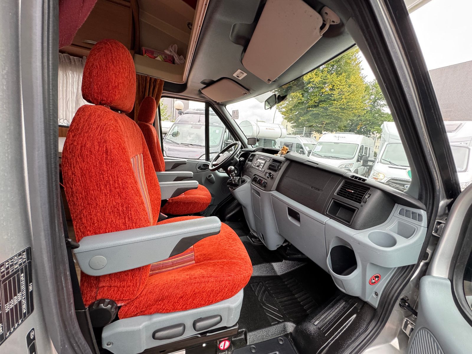 Fahrzeugabbildung Chausson Flash 02 Ford Transit 2.2 KAMERA STANDHEIZUNG TV