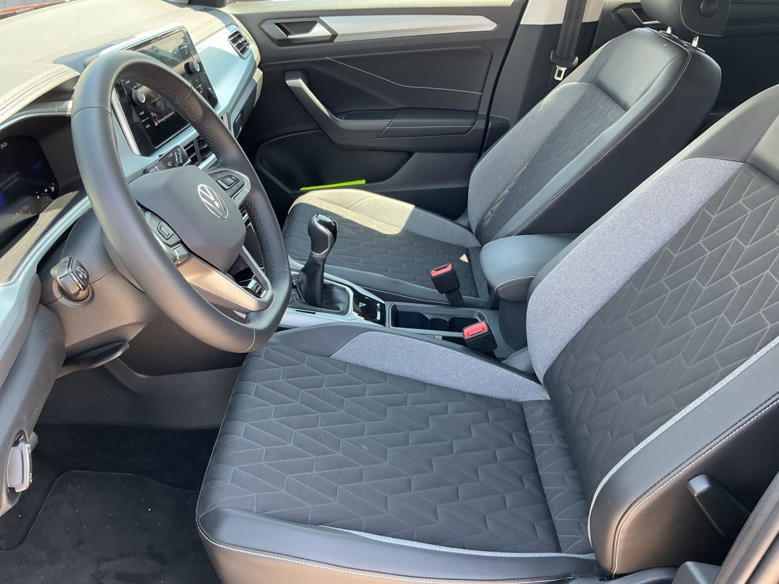 Volkswagen T-Roc - Bild 12