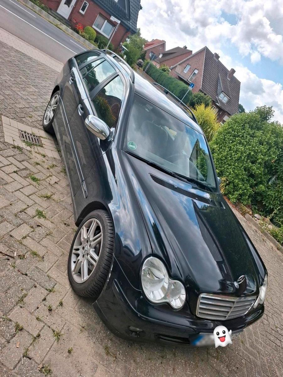 Mercedes-Benz C180 2004 — engine 150 HP (110kW)