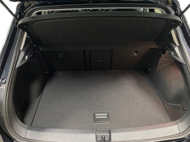 Fahrzeugabbildung Volkswagen T-Roc 1.5 TSI OPF DSG Life + ACC+AHK+BHZ LENKRAD