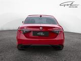 Alfa Romeo Giulia Competizione Q4 - Alfa Romeo Giulia: Automatik