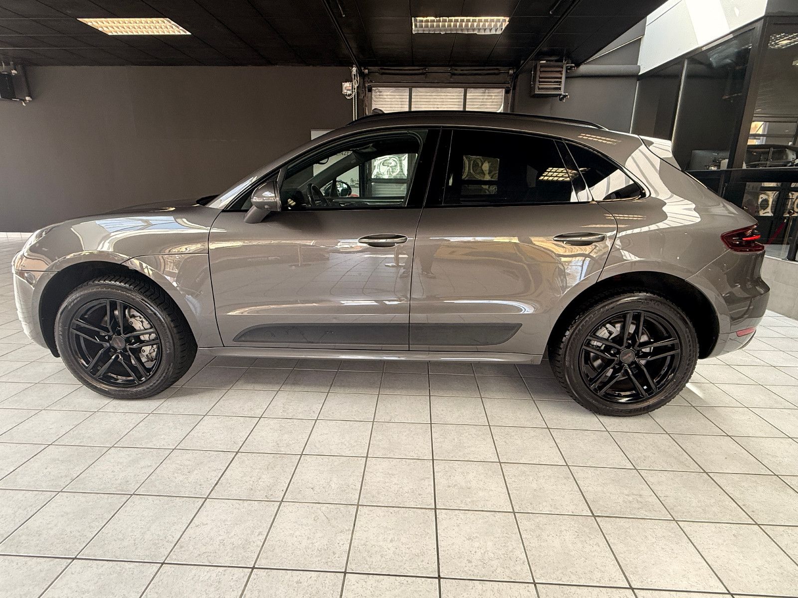 Fahrzeugabbildung Porsche Macan S Diesel/PANO/360°/MEMORY/SOUND/SHZ