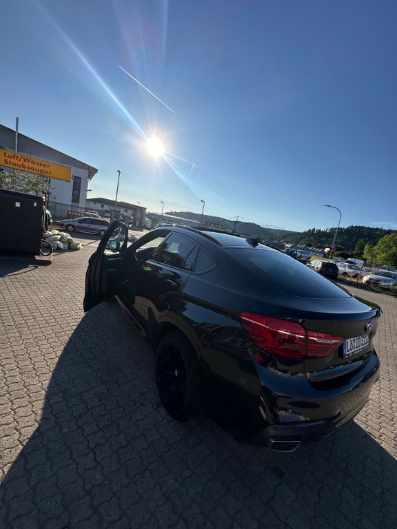 Image of BMW X6