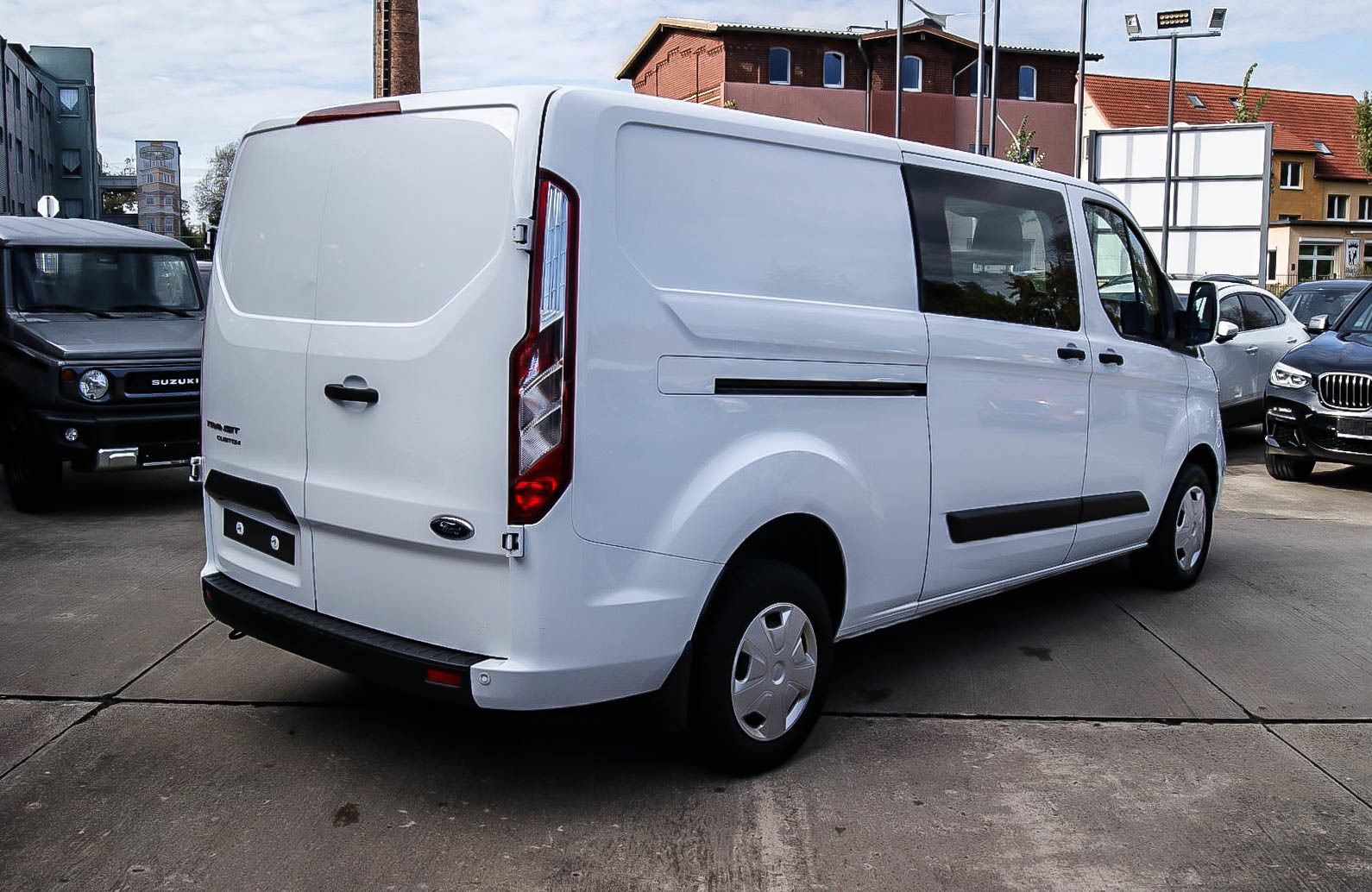 Fahrzeugabbildung Ford Transit Custom 2.0 MIXTO 300 6-SITZER KLIMA PDC