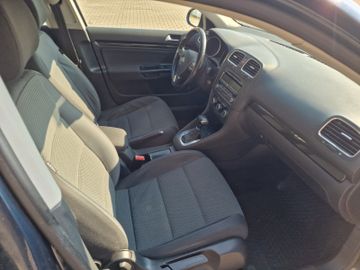 Volkswagen Golf - 10