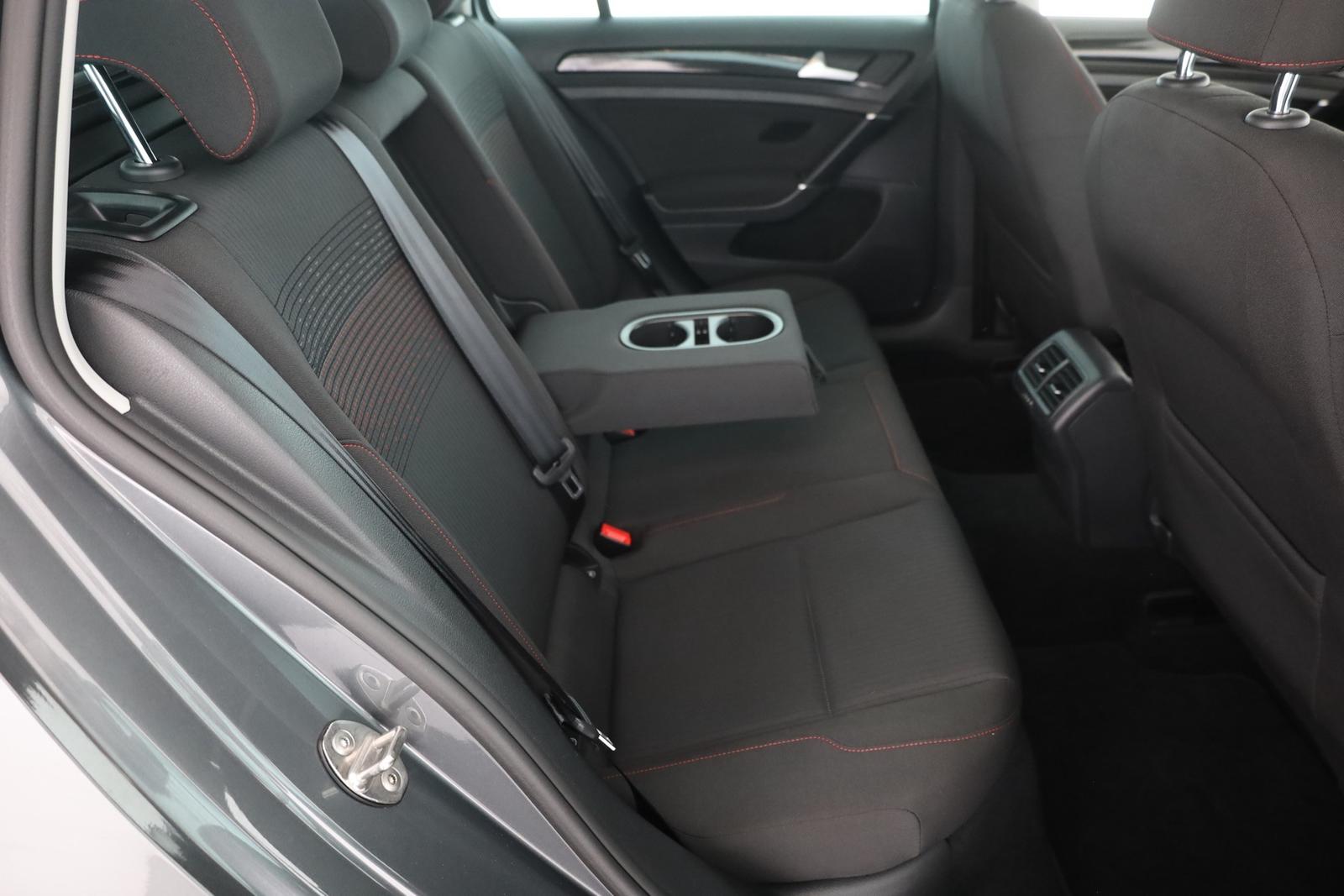 Volkswagen Golf VII Variant 1.4 TSI Sound LED Navi ACC PDC