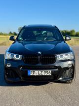 BMW X3 xDrive 2.0d M Sport/Pano/SHZ/Navi Pro/AHK/RFK - BMW X3: 2.0