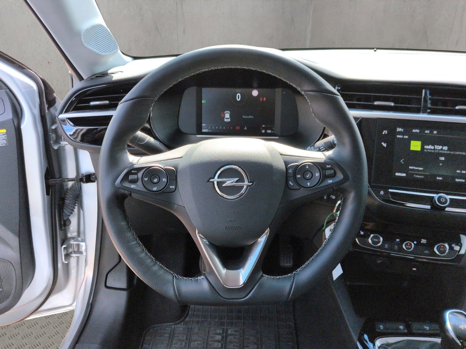 Fahrzeugabbildung Opel Corsa 1.2T Elegance - Kamera h, Sitz-, Lenkradhz