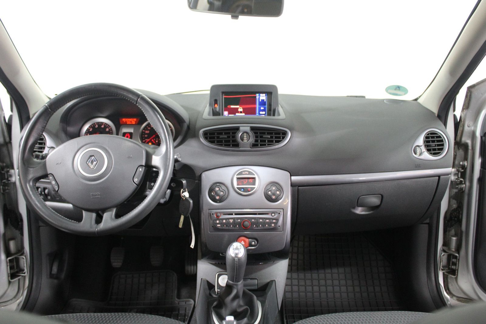 RENAULT Clio III Luxe Navi Tempomat Alufelgen Shz Teille