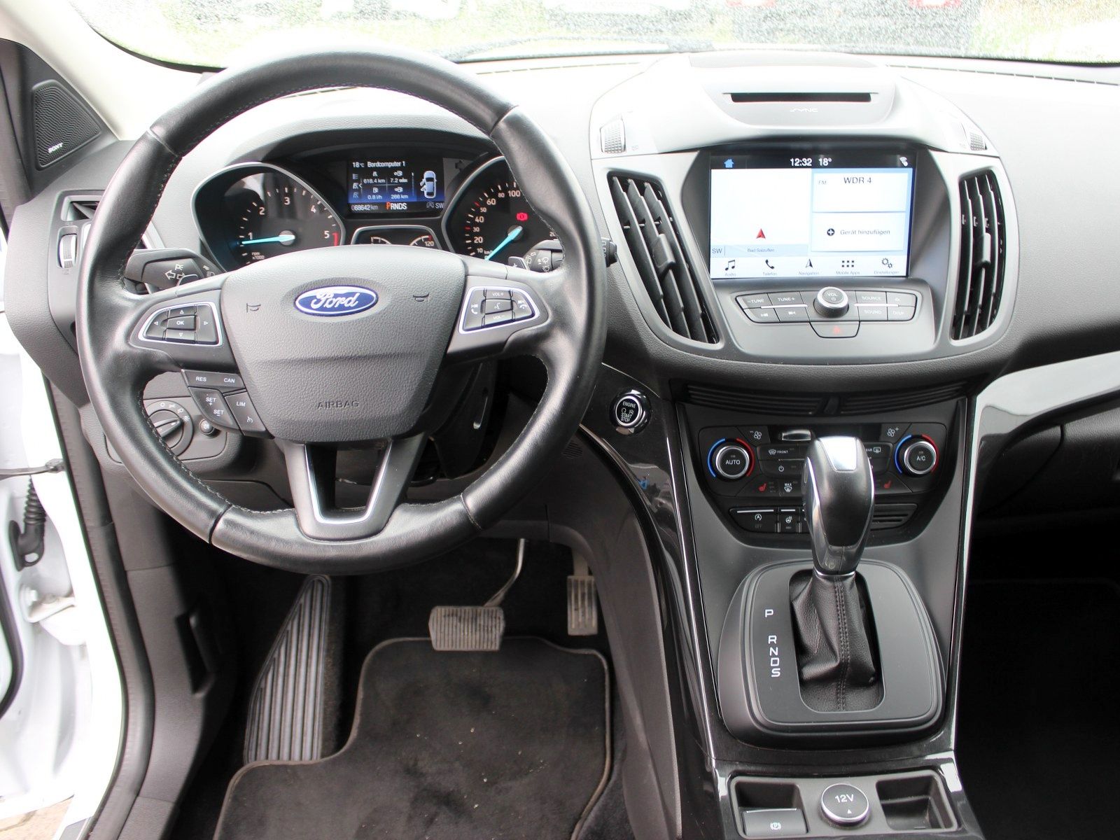 Fahrzeugabbildung Ford Kuga Titanium 2,0 TDCi 4x4 Start/Stopp