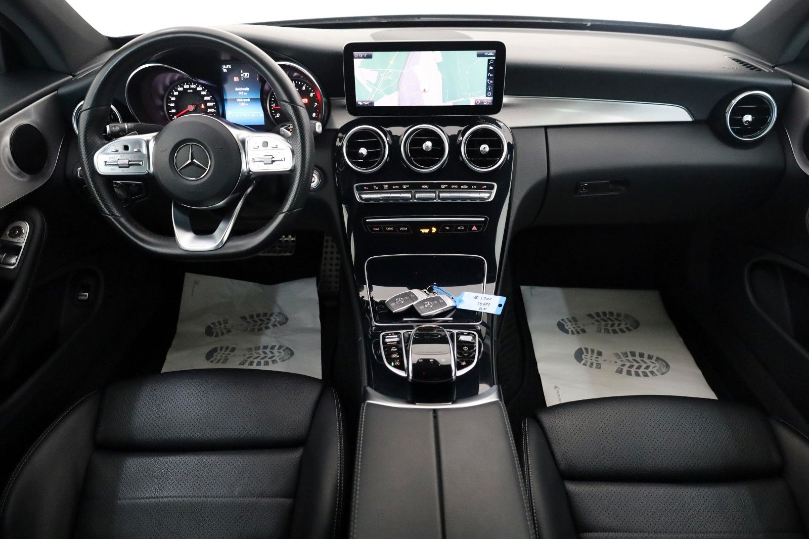 Fahrzeugabbildung Mercedes-Benz C 200 Coupe AMG Line Leder,Navi,LED,SH,PDC,SR+WR