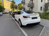 Tesla Model Y Long Range Dual Motor AWD - Tesla Gebrauchtwagen in Berlin