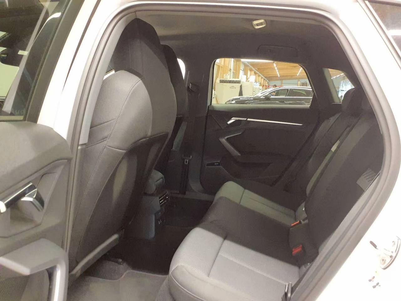 Audi A3 Sportback S line 35 TFSI S tronic HUD Sonos R, миниатюра 7