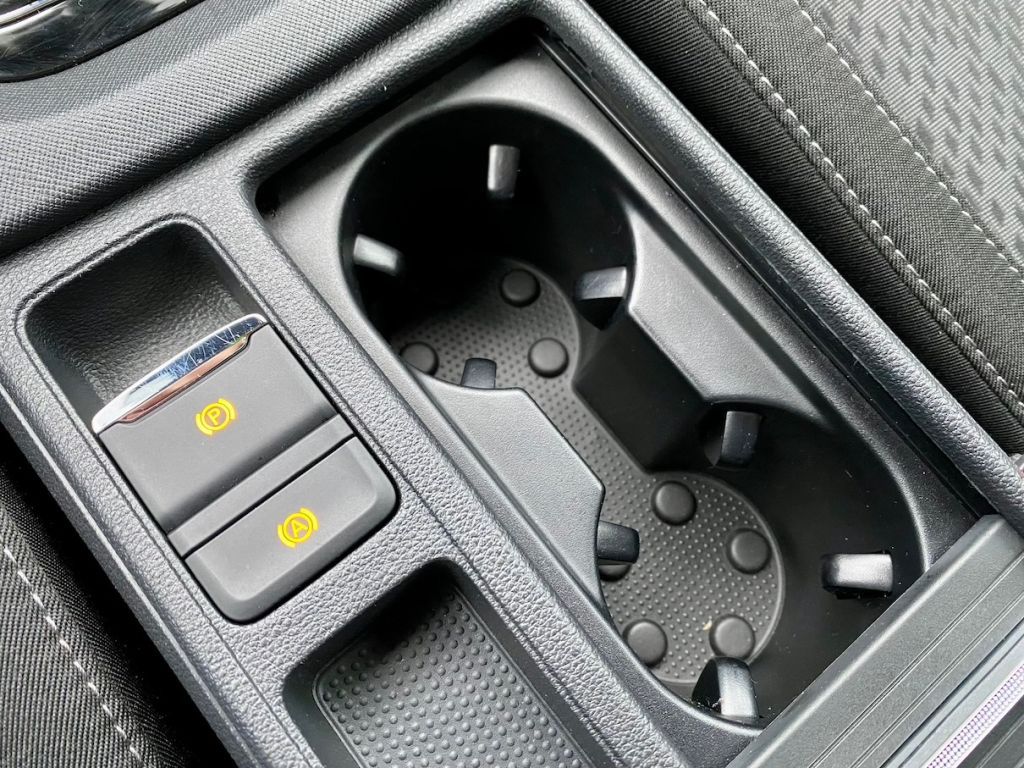 Fahrzeugabbildung SKODA Octavia Combi 2.0 TDI Style AAC NAVI LED HEAD UP