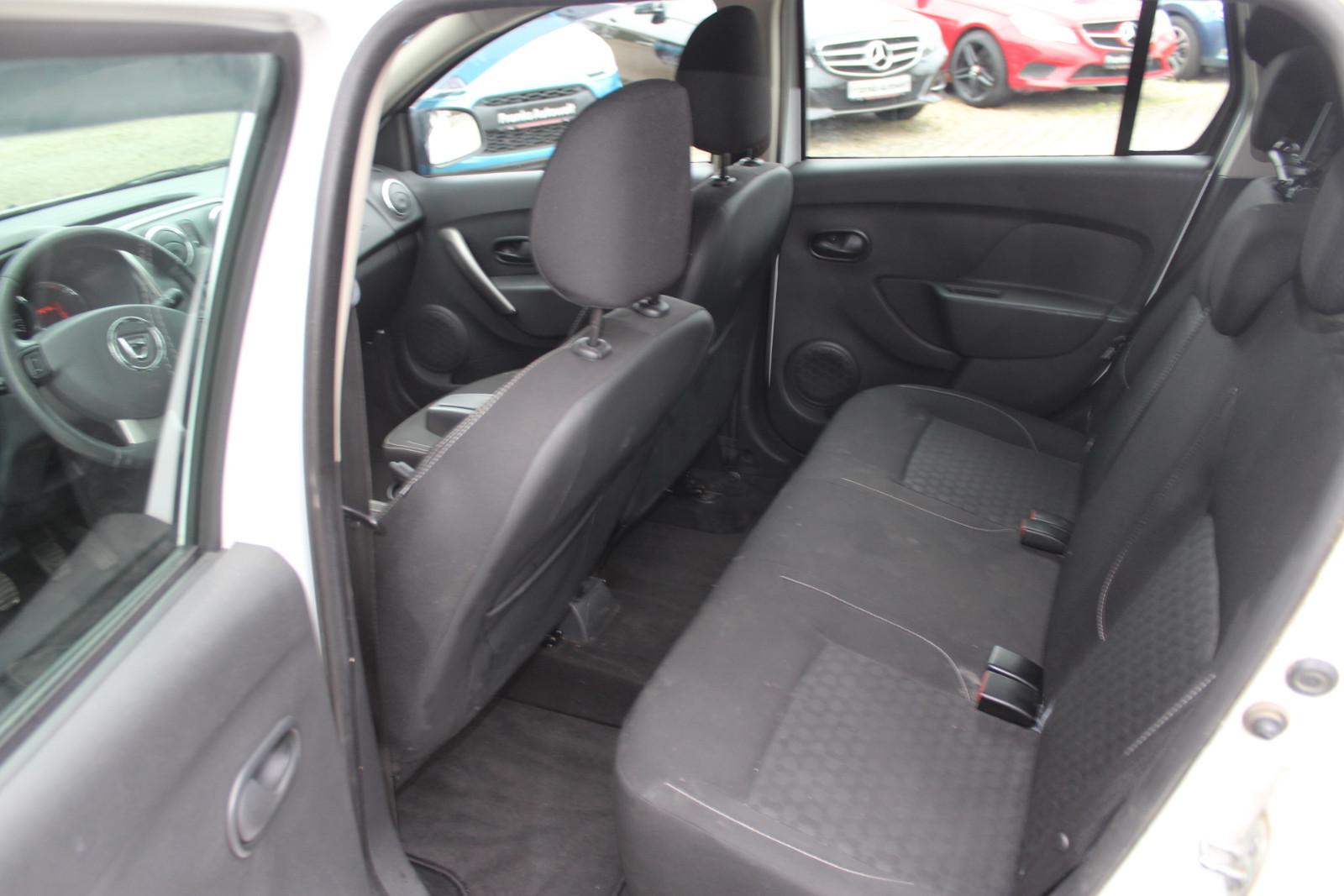 Dacia Logan 2014 — photo 18