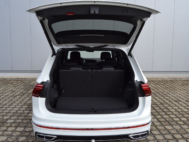 Tiguan Allspace 2.0 TSI 4M DSG R-Line 7-SITZER/A