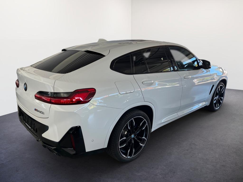 BMW X4 M40