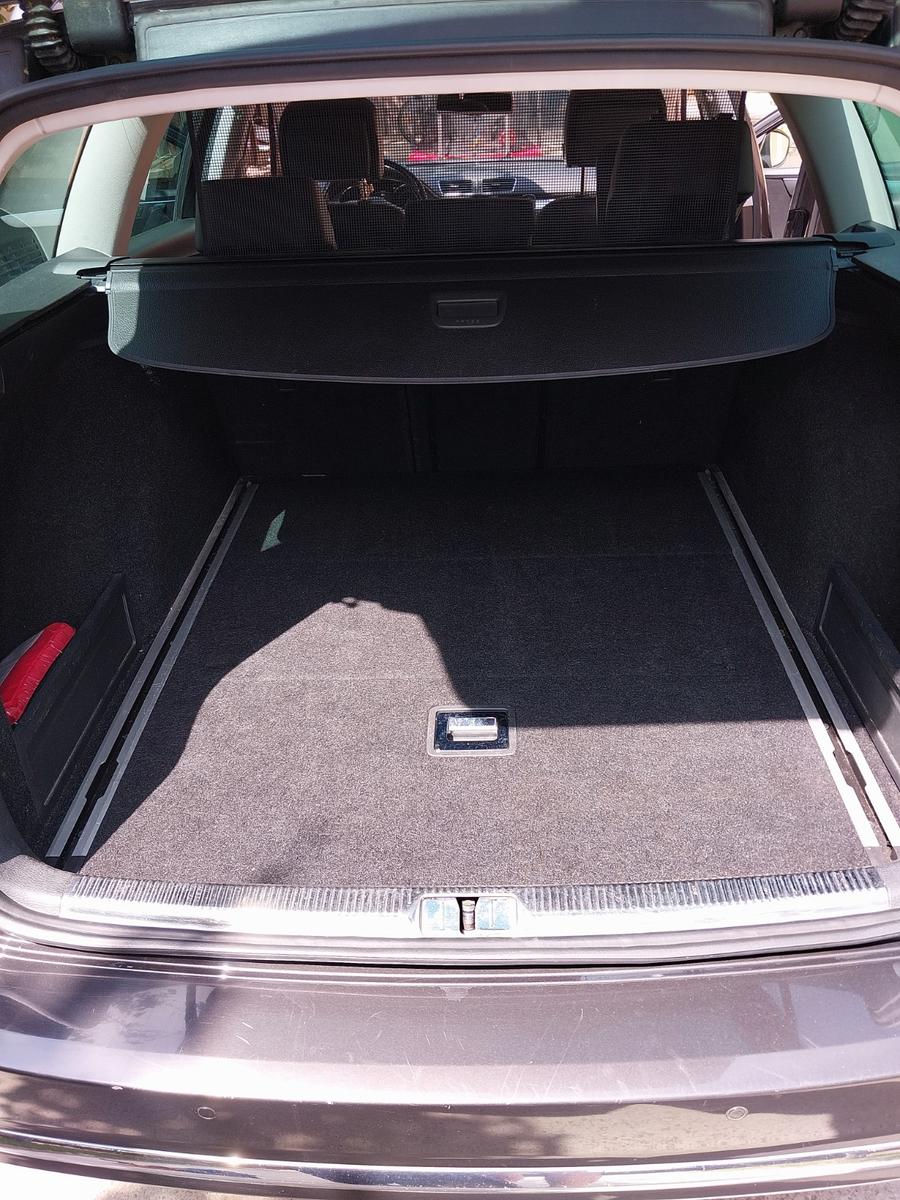 Volkswagen Passat, 2011