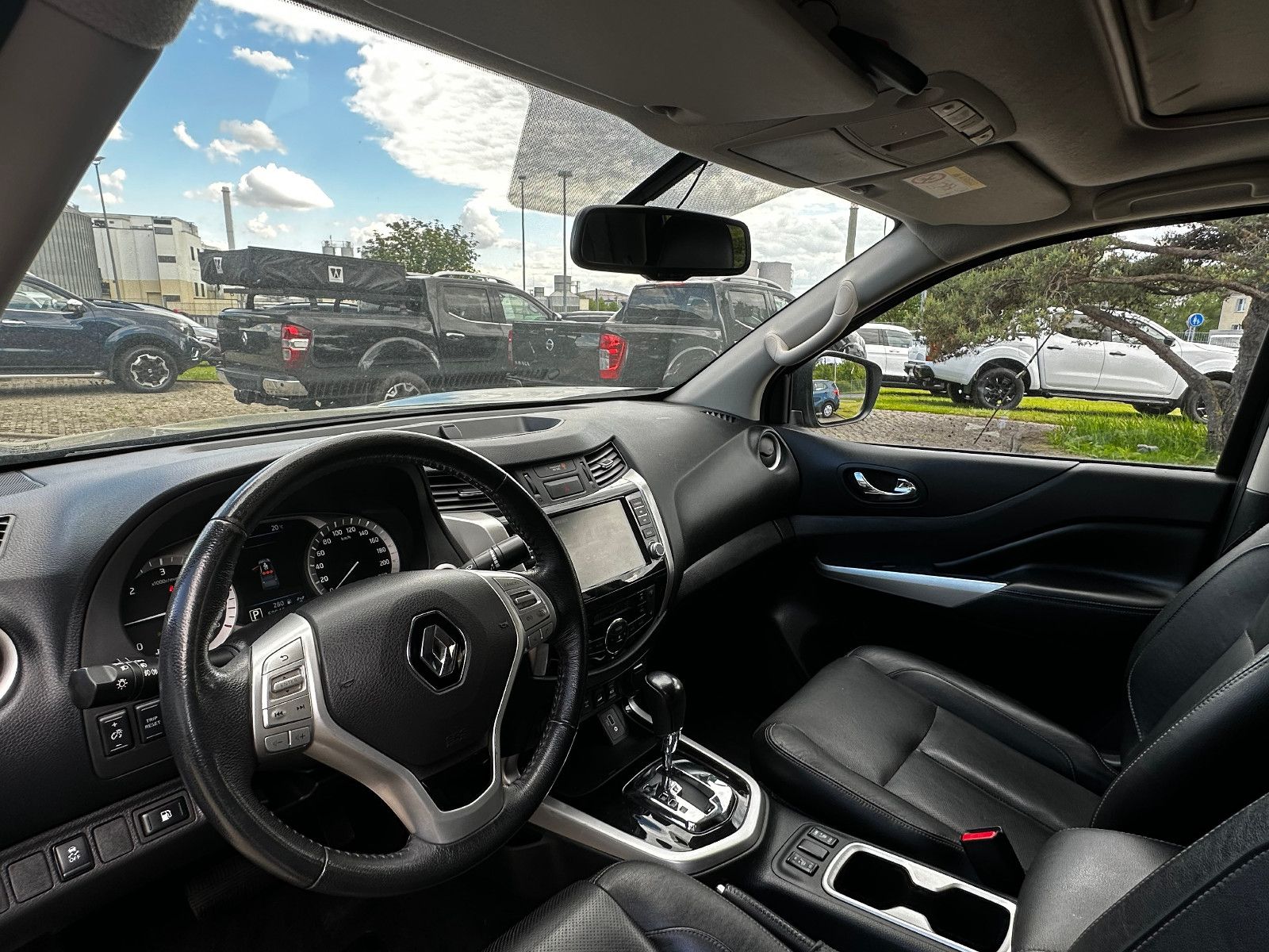Fahrzeugabbildung Renault Alaskan Intens Double Cab 4x4