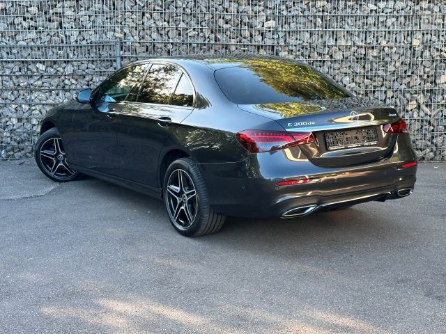 Mercedes-Benz E 300 – Bild 11