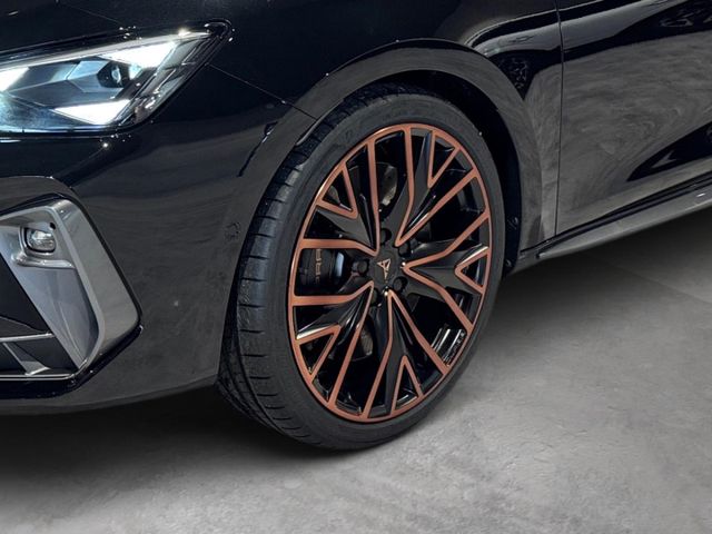 Leon 2.0 TSI VZ Leder Sennheiser Matrix AHK Inte