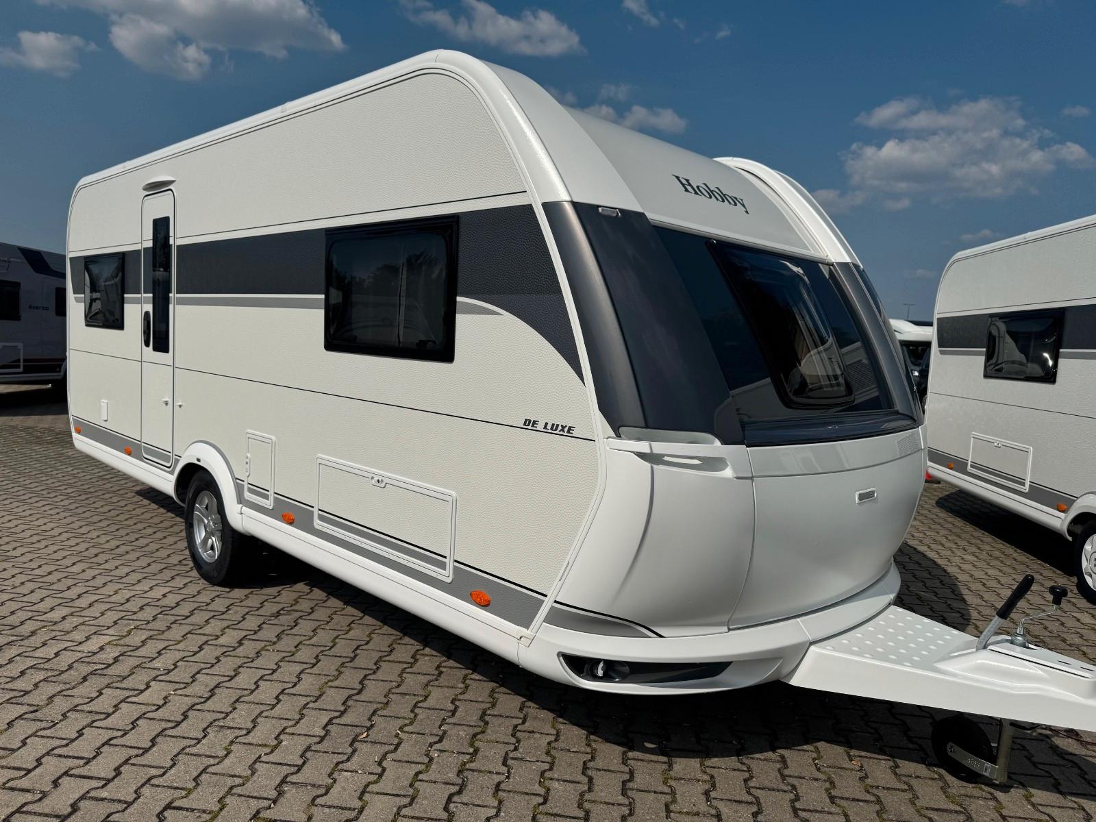 Hobby 515 UHL De Luxe, 2000 kg, Rollrost, Modell 2026