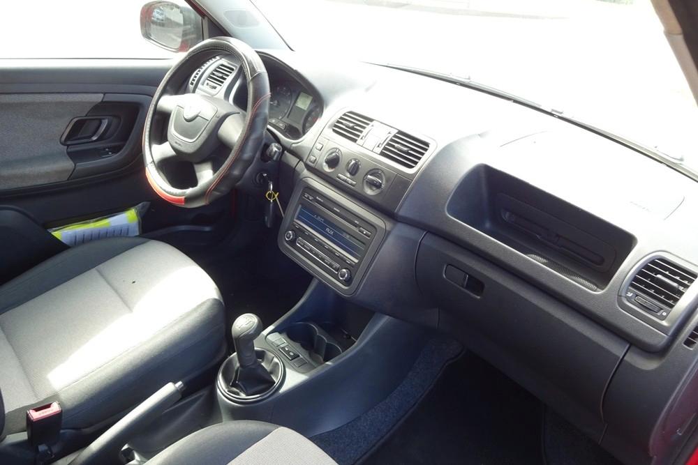 Skoda Fabia 2012 — photo 21