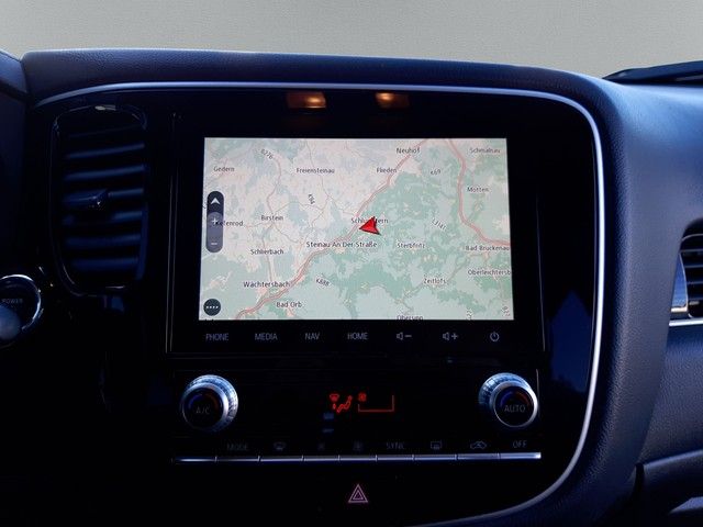 Fahrzeugabbildung Mitsubishi Outlander Plus Spirit 2.4 PHEV 4WD Leder 360°