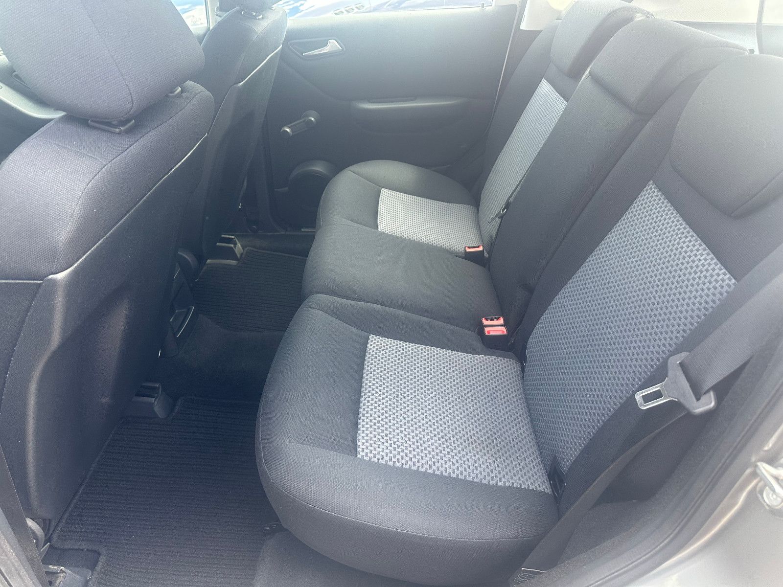 Fahrzeugabbildung Mercedes-Benz A 150 *AUTOMATIK+AHK*
