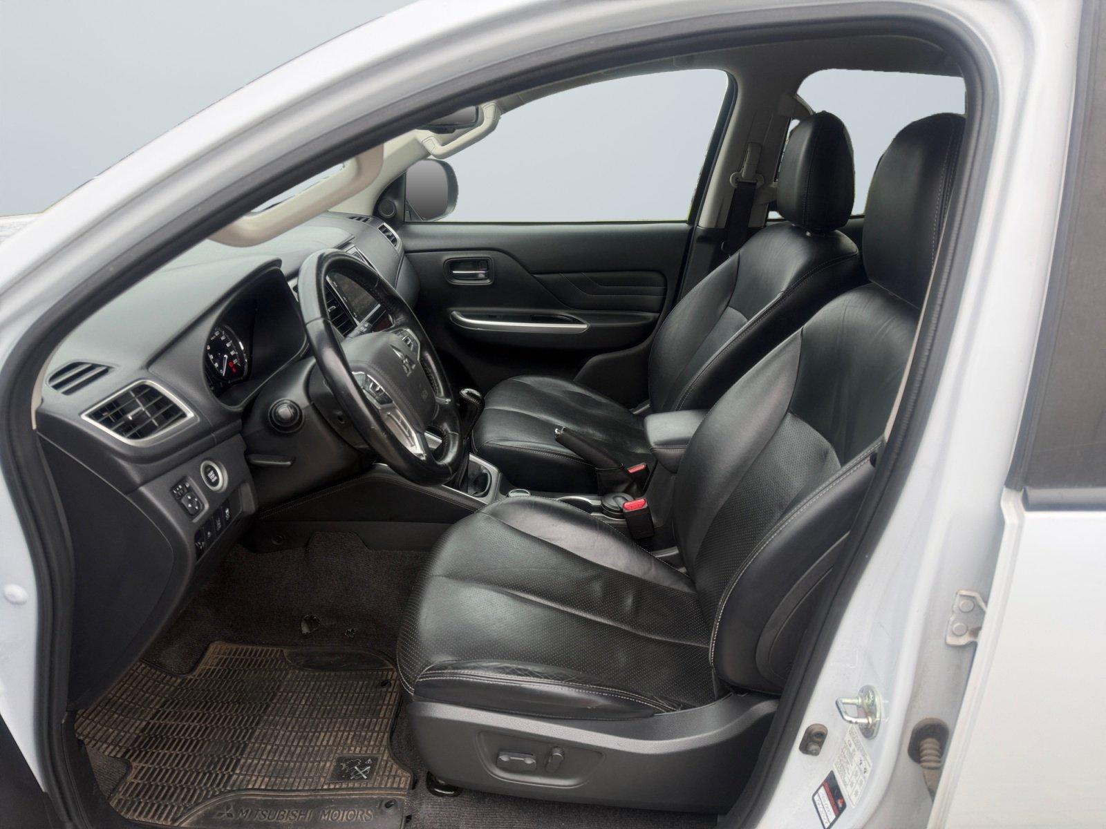 Mitsubishi L200 Top 4x4 2.2 Doppelkabine TEMP+SHZ+USB