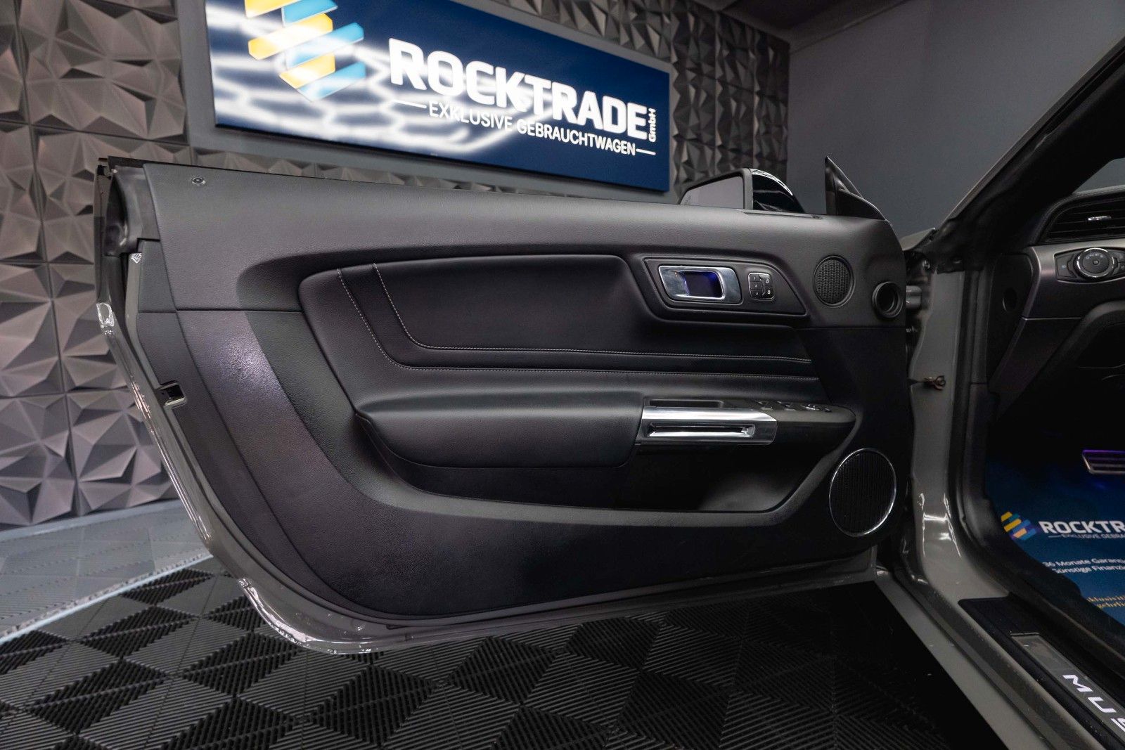 Fahrzeugabbildung Ford Mustang Shelby GT 500 5.0 V8 PREMIUM Performance