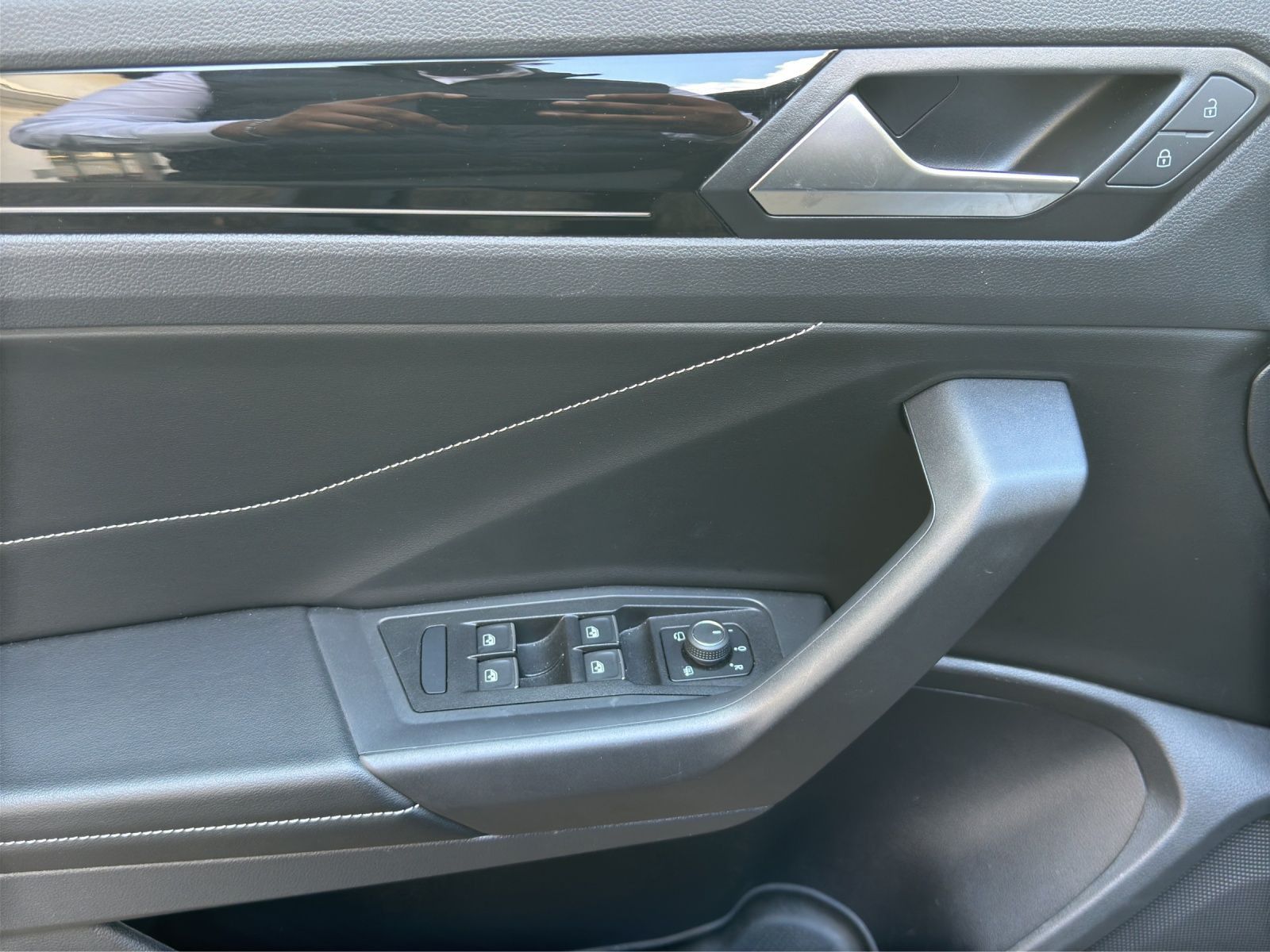 Volkswagen T-Roc - Bild 9