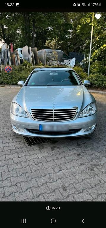 Mercedes-Benz E 320