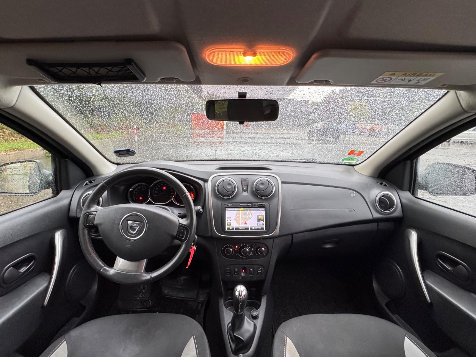 Dacia Sandero 2015 — photo 7