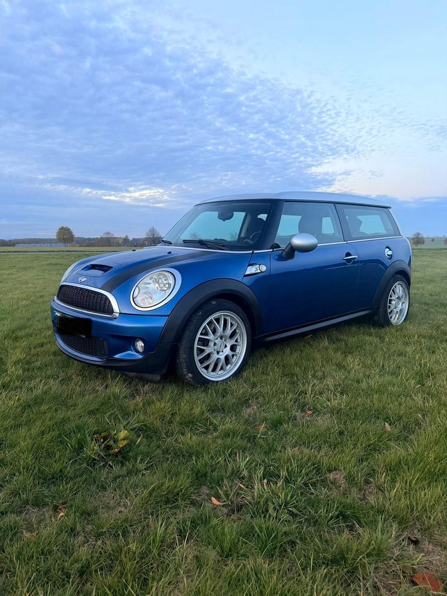 MINI Cooper Clubman