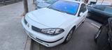 Renault Laguna Dynamique 1.9 dCi FAP 81kW Dynamique - Renault Laguna: Weiß
