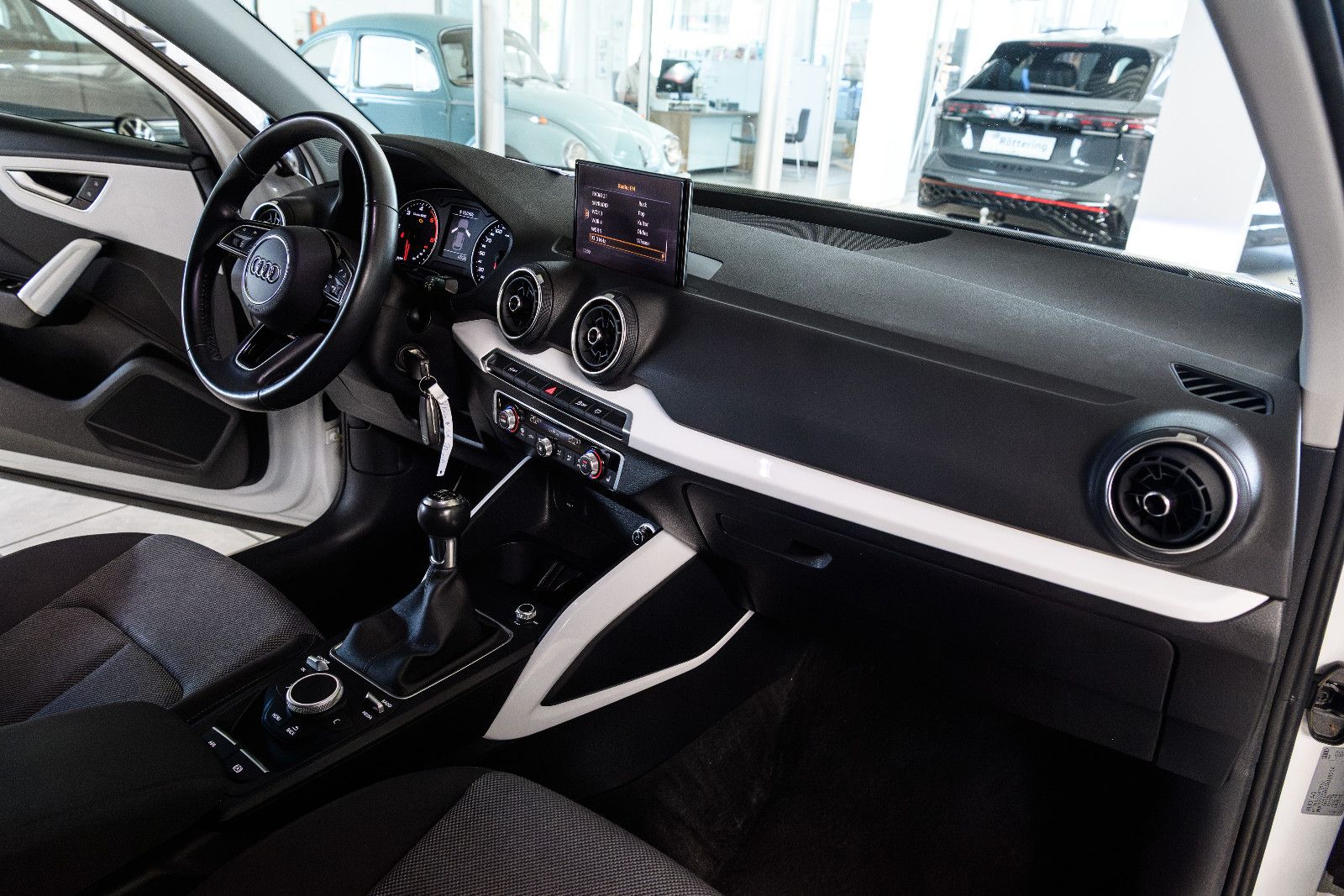 Fahrzeugabbildung Audi Q2 sport 1.6 TDI +LED +Bluetooth