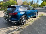 Volkswagen Touareg 3.0 V6 TDI 210kW 4MOTION Tiptronic - - Volkswagen Touareg: 2.0