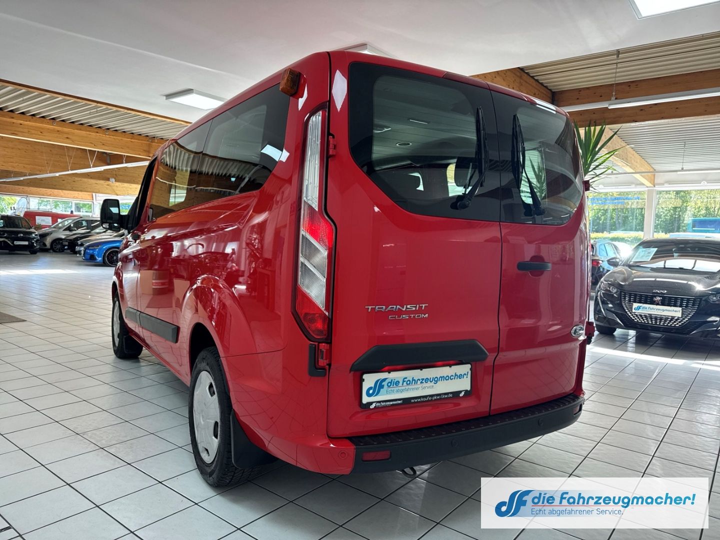 Fahrzeugabbildung Ford Transit Custom Tourneo 320 L1 Trend 2.0 TDCi EU6