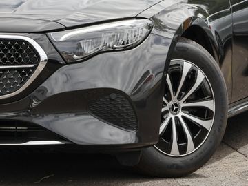 Mercedes E 200 - 6