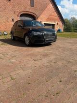Audi A1 3-Türig schwarz Top - Audi A1: Türig
